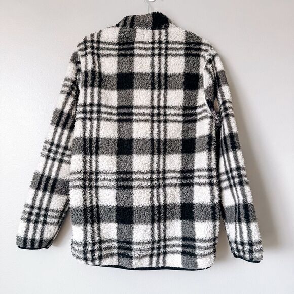 Home Tree Black and White Plaid Sherpa Pull Over Sweater Size Medium - Picture 4 of 5